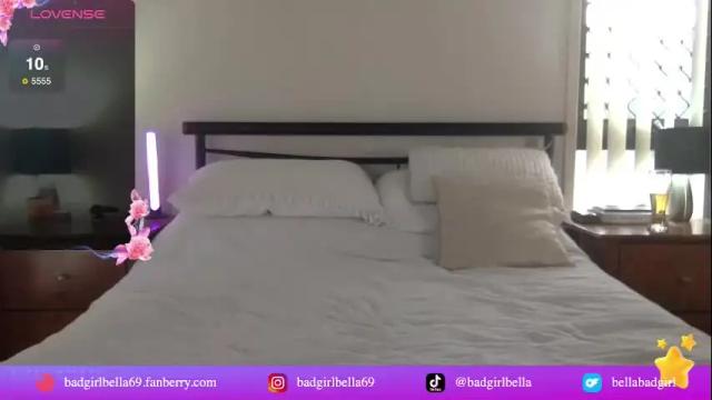 Image 12 of badgirlbellab Stream on Chaturbate on 1 month ago
