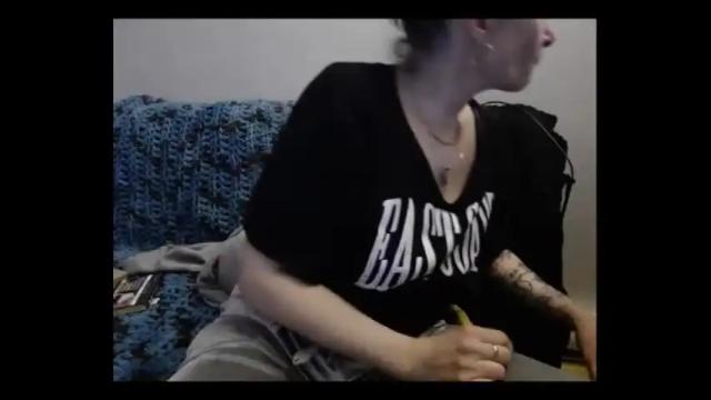 Image 2 of badgirluget Stream on Chaturbate on 1 month ago
