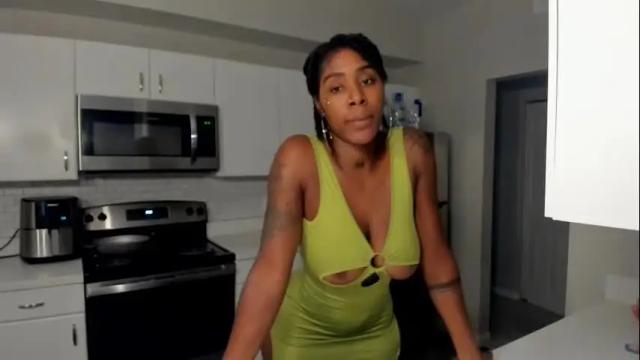 Image 11 of badgurldnay Stream on Chaturbate on 24 days ago