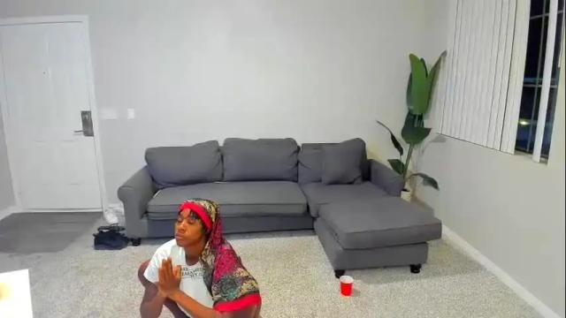 Image 4 of badgurldnay Stream on Chaturbate on 1 month ago