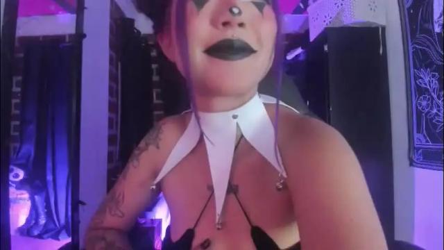 Image 4 of badkatyuska Stream on Chaturbate on 2 months ago