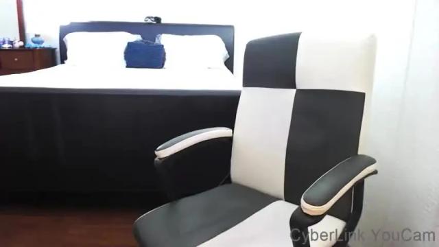 Image 10 of badkitty1977 Stream on Chaturbate on 18 months ago
