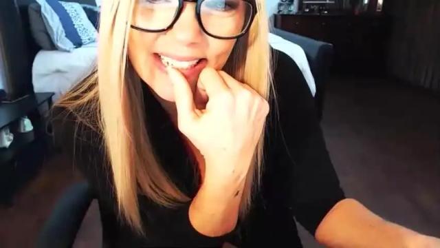 Image 12 of badkitty1977 Stream on Chaturbate on 15 months ago