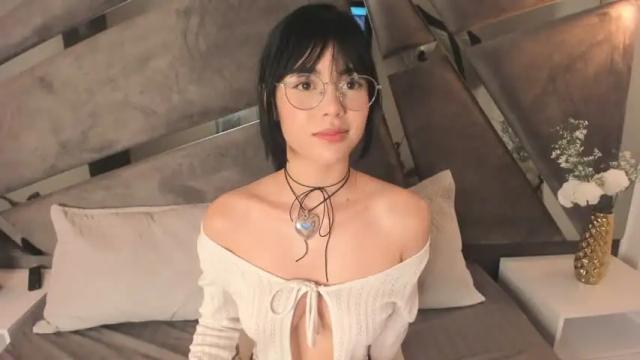 Image 7 of baesuzzy Stream on Chaturbate on 17 months ago
