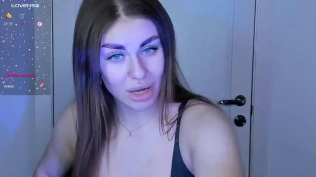 Image 7 of bai1ey Stream on Chaturbate on 13 months ago