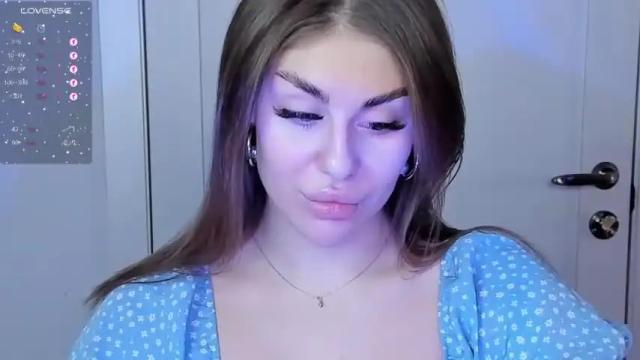 Image 2 of bai1ey Stream on Chaturbate on 15 months ago