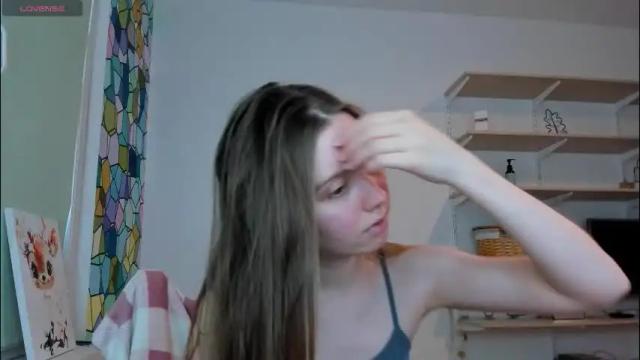 Image 2 of bam_bi Stream on Chaturbate on 2 months ago