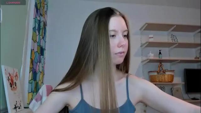 Image 4 of bam_bi Stream on Chaturbate on 2 months ago