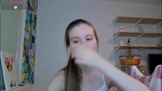 Image 11 of bam_bi Stream on Chaturbate on 2 months ago