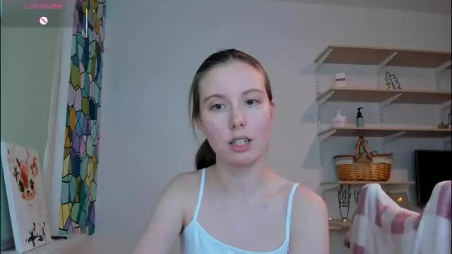 Image 12 of bam_bi Stream on Chaturbate on 2 months ago