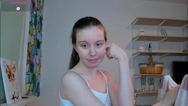 Image 7 of bam_bi Stream on Chaturbate on 2 months ago