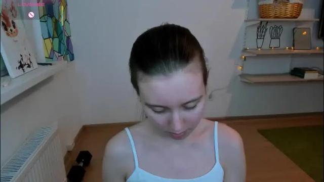 Image 4 of bam_bi Stream on Chaturbate on 1 month ago