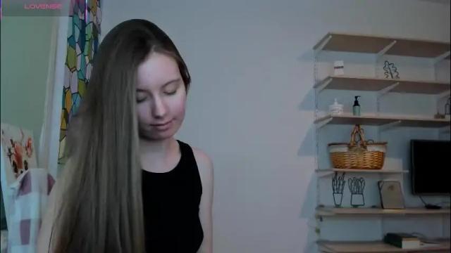 Image 6 of bam_bi Stream on Chaturbate on 1 month ago