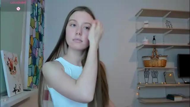 Image 2 of bam_bi Stream on Chaturbate on 1 month ago