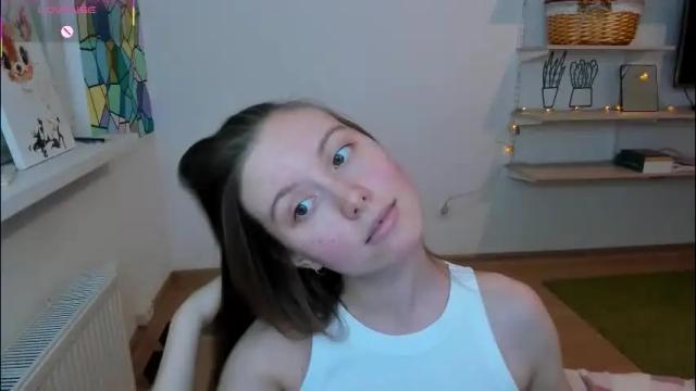 Image 7 of bam_bi Stream on Chaturbate on 1 month ago