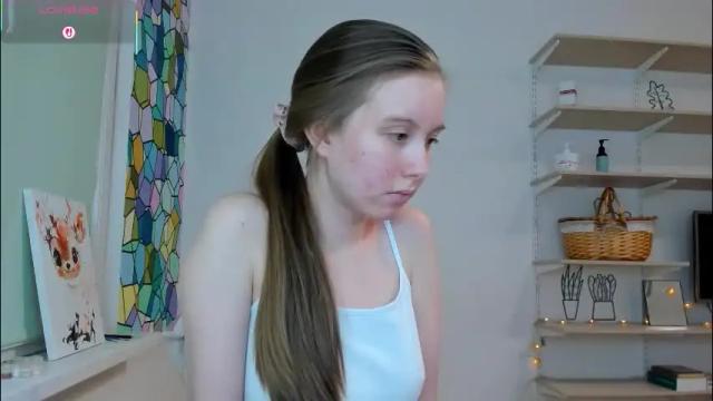 Image 7 of bam_bi Stream on Chaturbate on 1 month ago