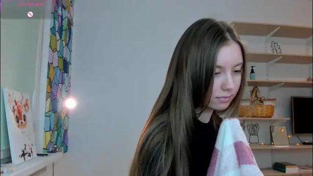 Image 12 of bam_bi Stream on Chaturbate on 1 month ago