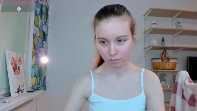 Image 12 of bam_bi Stream on Chaturbate on 1 month ago