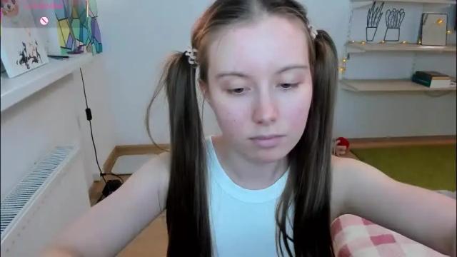 Image 6 of bam_bi Stream on Chaturbate on 24 days ago