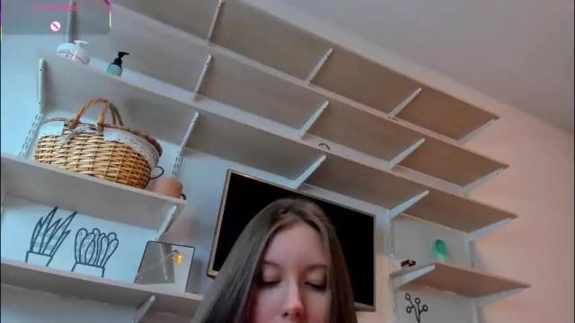 Image 6 of bam_bi Stream on Chaturbate on 7 days ago