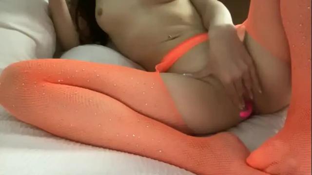 Image 7 of bambidixon Stream on Chaturbate on 19 months ago