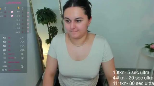 Image 10 of bambieyess Stream on Chaturbate on 14 months ago