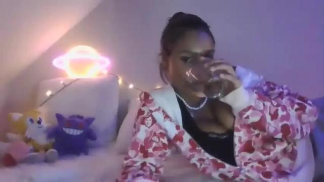 Image 2 of bambigirlxx Stream on Chaturbate on 18 months ago