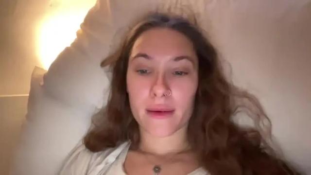 Image 11 of bananaanna18 Stream on Chaturbate on 18 months ago