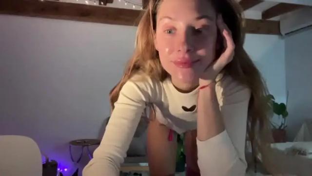 Thumbnail 1, bananaanna18's Stream at Chaturbate, 16 months ago