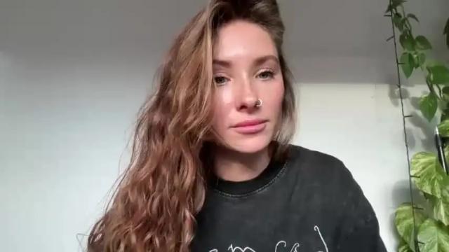 Image 2 of bananaanna18 Stream on Chaturbate on 16 months ago