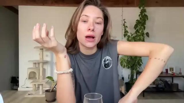 Image 3 of bananaanna18 Stream on Chaturbate on 15 months ago
