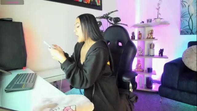 Image 3 of baphy_baby Stream on Chaturbate on 1 month ago