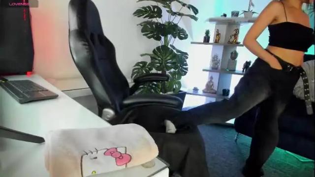 Image 2 of baphy_baby Stream on Chaturbate on 1 month ago