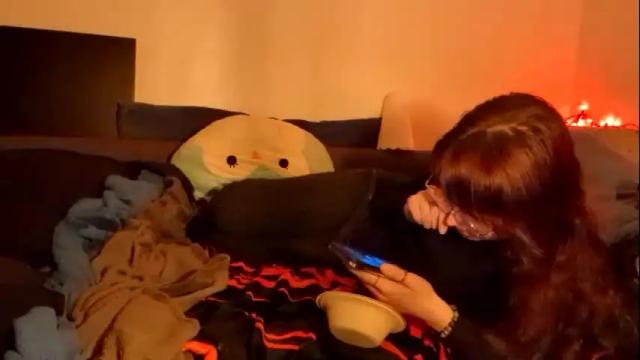 Image 4 of baphythevampirelayer Stream on Chaturbate on 13 months ago