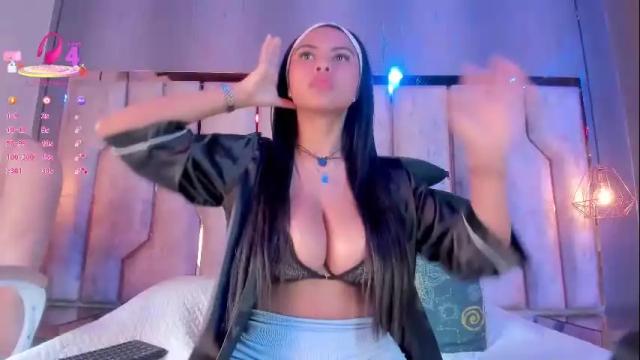 Image 12 of barbara_cambels Stream on Chaturbate on 2 months ago