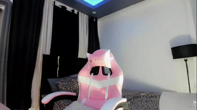 Image 2 of barbie_aiko Stream on Chaturbate on 1 month ago