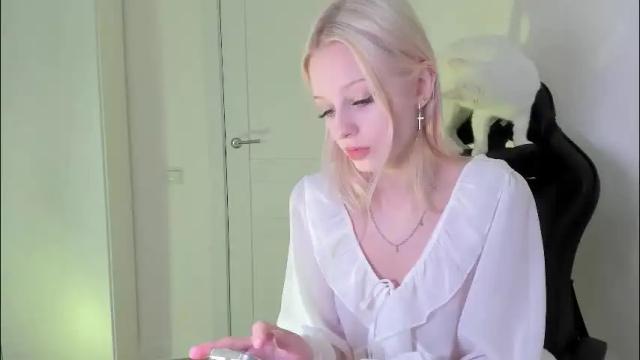 Image 4 of barbie_bella07 Stream on Chaturbate on 17 days ago