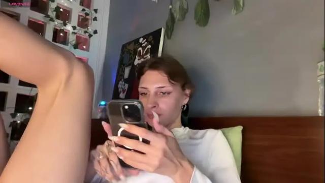 Image 12 of barbie_bi Stream on Chaturbate on 1 month ago