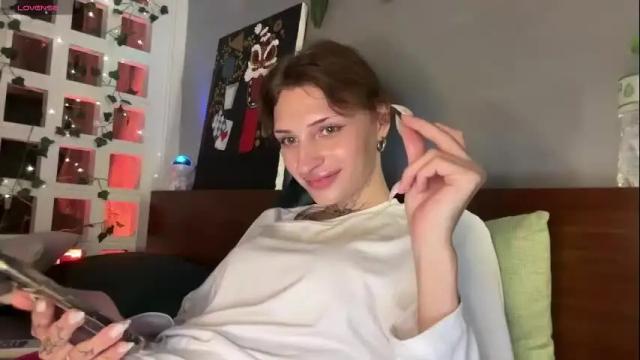 Image 4 of barbie_bi Stream on Chaturbate on 1 month ago