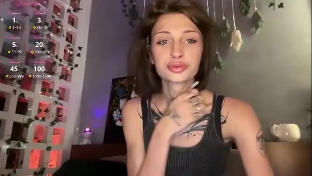 Image 2 of barbie_bi Stream on Chaturbate on 10 days ago