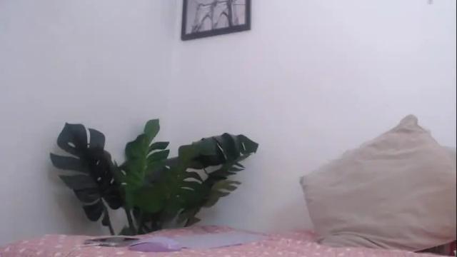 Image 7 of barbie_courtneyy Stream on Chaturbate on 9 days ago