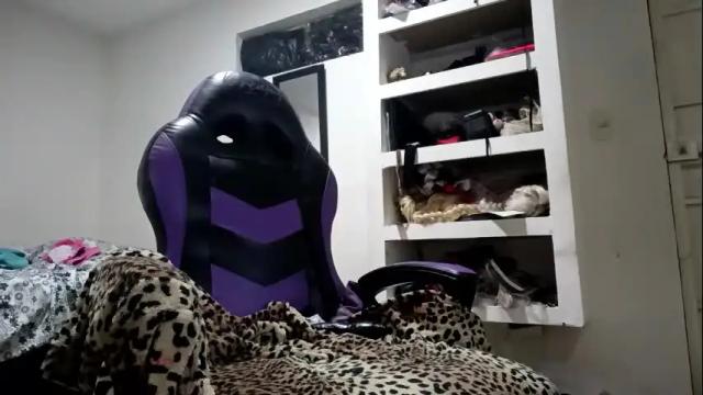 Image 6 of barbie_strong Stream on Chaturbate on 14 days ago
