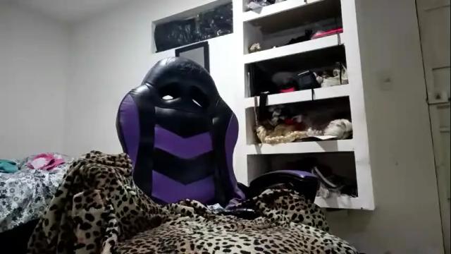 Image 8 of barbie_strong Stream on Chaturbate on 14 days ago