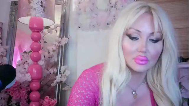 Image 12 of barbieely Stream on Chaturbate on 1 month ago