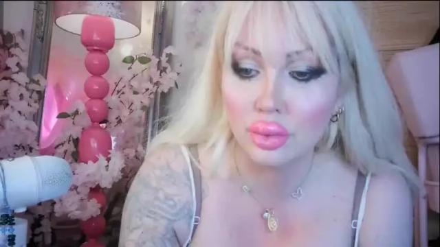 Thumbnail 1, barbieely's Stream at Chaturbate, 1 month ago
