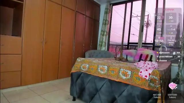 Image 2 of barbiefoxx Stream on Chaturbate on 1 month ago