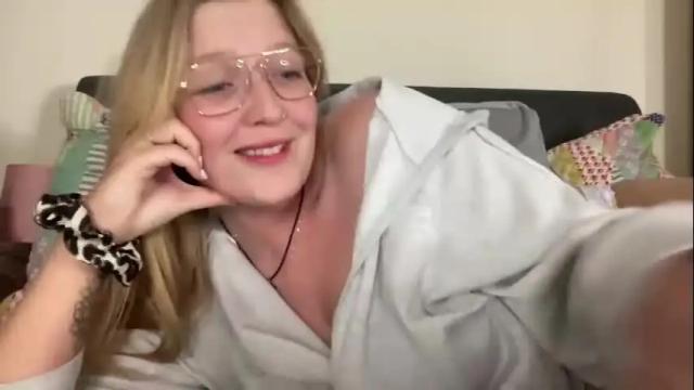 Image 2 of barbiegirl966 Stream on Chaturbate on 2 months ago