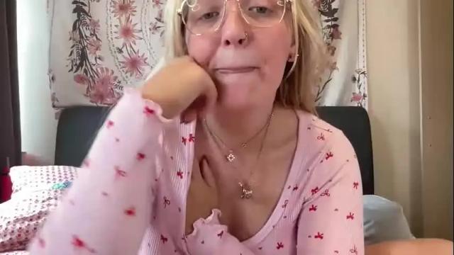 Image 3 of barbiegirl966 Stream on Chaturbate on 1 month ago