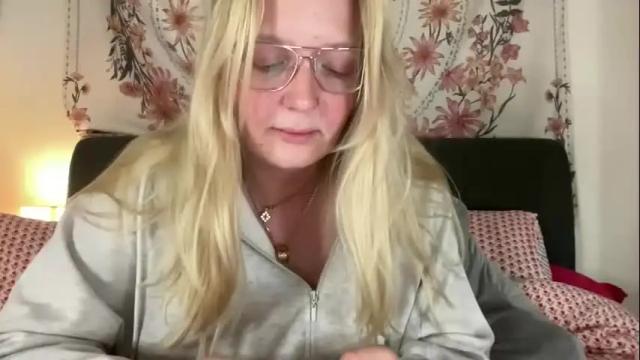 Thumbnail 1, barbiegirl966's Stream at Chaturbate, 18 days ago