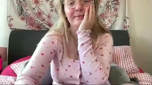 Image 2 of barbiegirl966 Stream on Chaturbate on 18 days ago